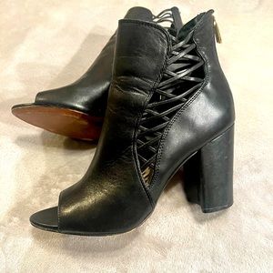 Jessica Simpson Millo Black Leather Booties; 8.5; great condition
